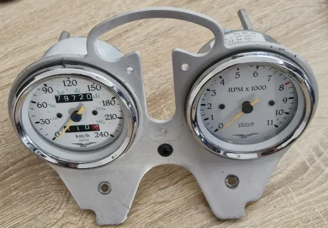 Cali 1100 ev rev counter and speedo w...