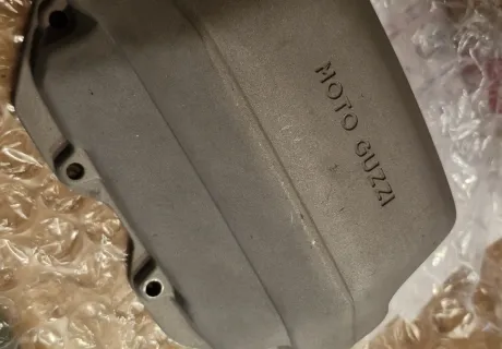 Valve / rocker cover 850 1000 1100
