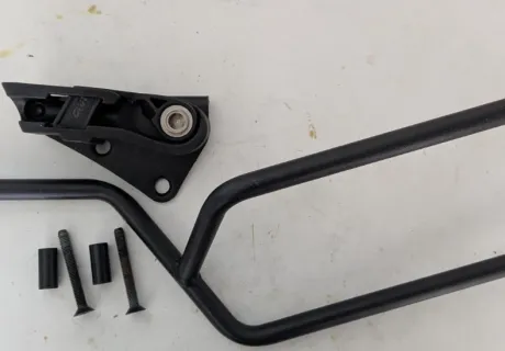 Moto Guzz V7 Givi x remove TR8206 RIG...