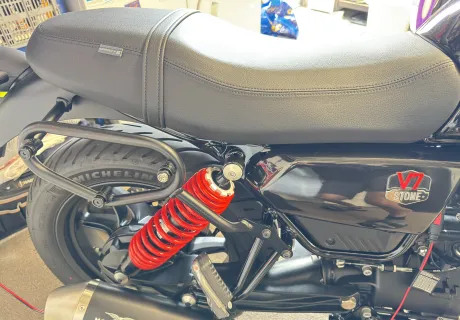 Moto Guzzi V7 850 High seat, gel, com...