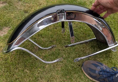 California 2 or 3 front mudguard