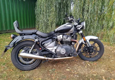 Royal Enfield Super meteor 650