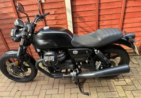 Moto Guzzi V7 850 Stone - 2022