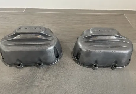 Loop frame rocker cover