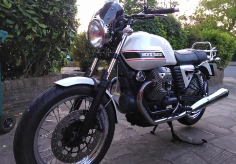 Moto Guzzi V7 Classic
