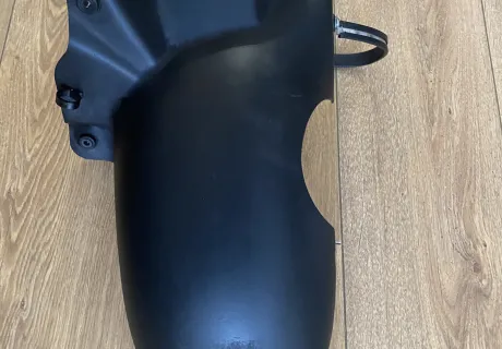 V85tt Rear wheel mud hugger