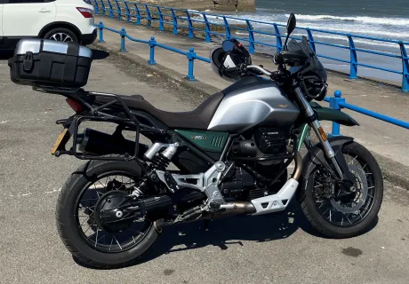 Moto Guzzi V85TT Centanario 2022 for ...