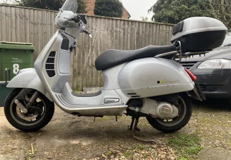 Vespa GTS 250