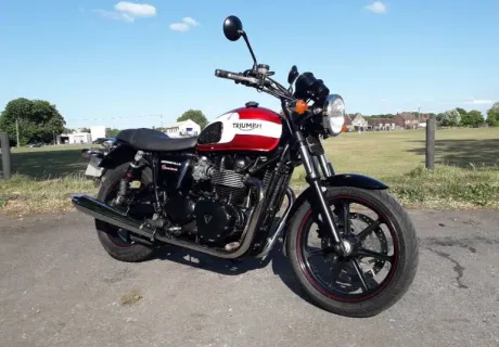Triumph Bonneville Newchurch SE