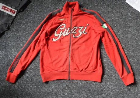Moto Guzzi red top