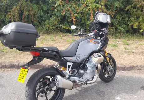 V100 Rear Rack and Topbox