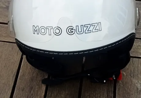 Display only helmet