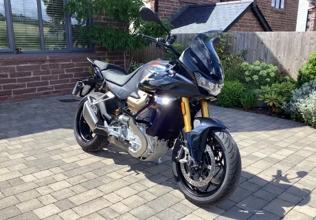 Moto Guzzi V100 Mandello S