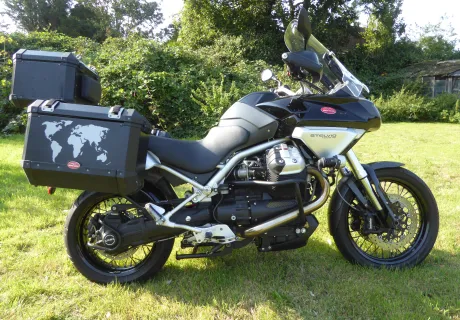 Moto Guzzi Stelvio 1200
